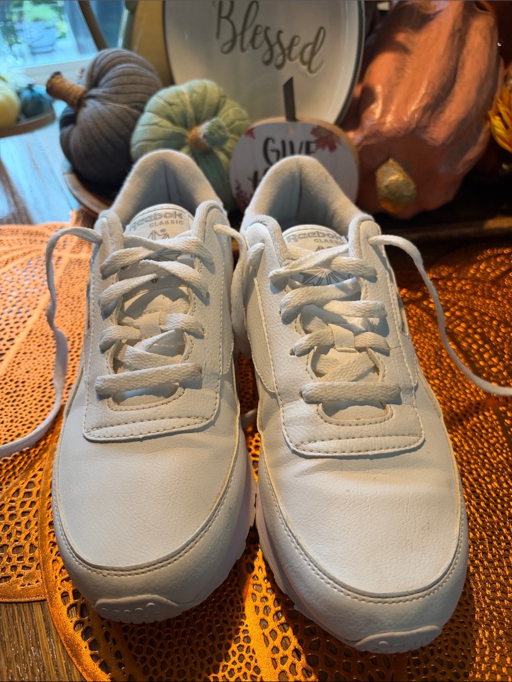 Reebok Classic Renaissance Sneakers - Size 9